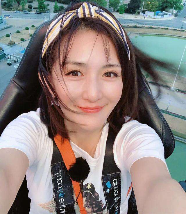 如何在学校人缘好异性人缘好的女生人品好人缘好的句子