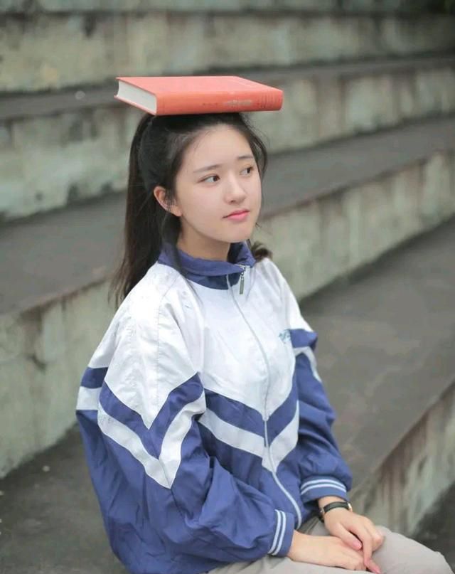人缘不好的女生面相在学校人缘怎么变好