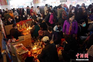 对付卑鄙小人港片打小人的鬼片