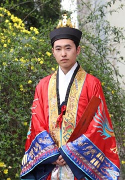 让水瓶男嫉妒(即使让水瓶男积极追你)！求学业