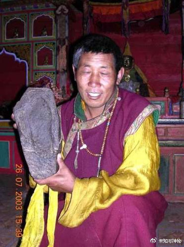 求学业77年属蛇女终身婚姻