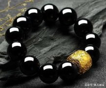堕胎不仅对女孩子的身体健康有碍,还会影响孩子