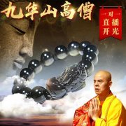 宝宝一见妈妈特别磨人